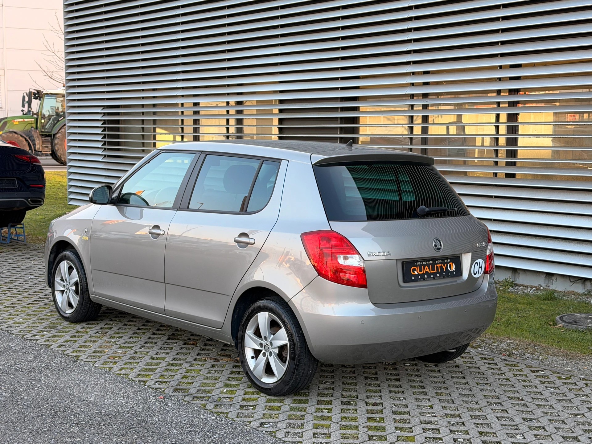 SKODA Fabia 1.2 TSI Elegance DSG - 8