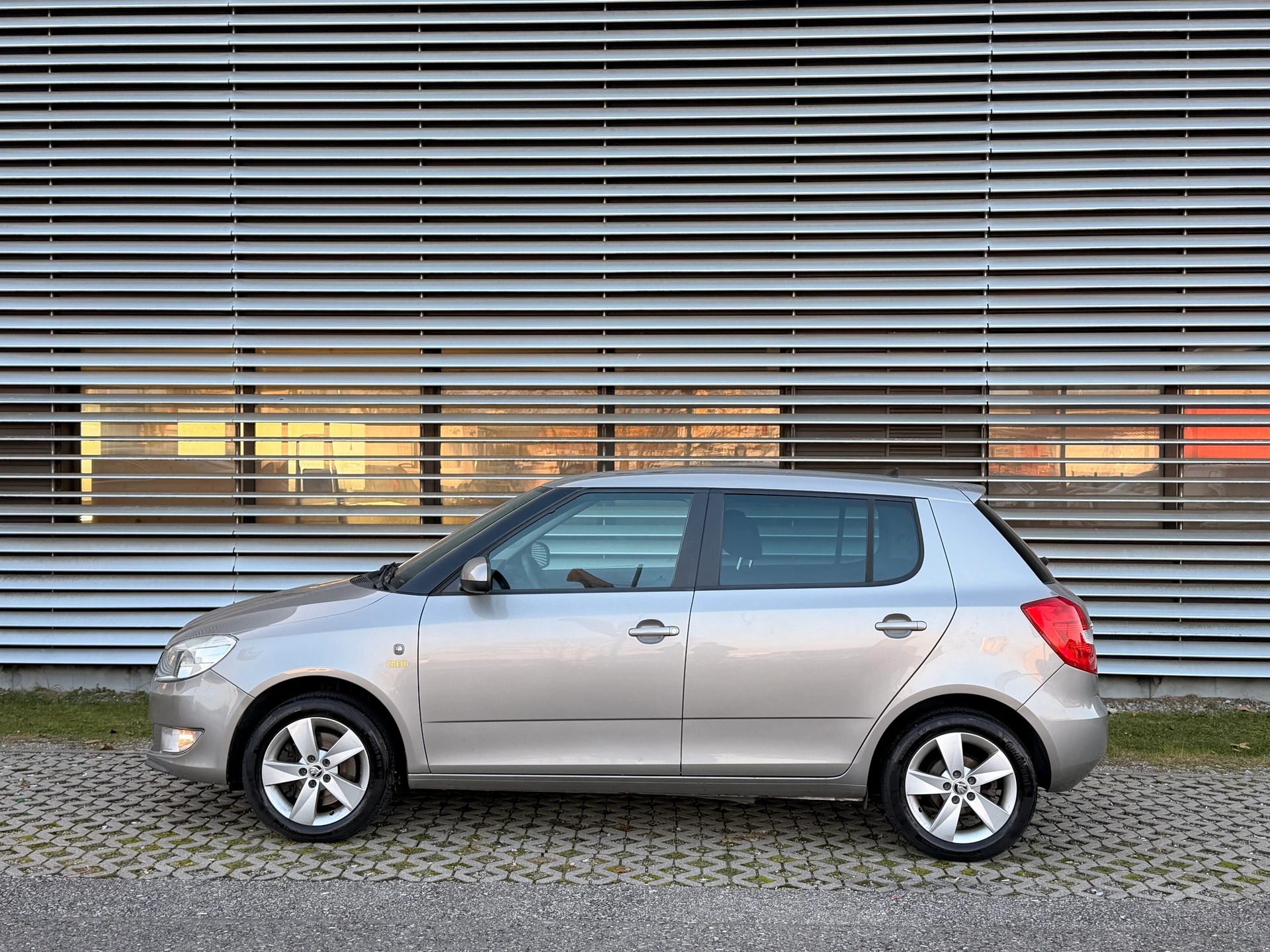 SKODA Fabia 1.2 TSI Elegance DSG - 7