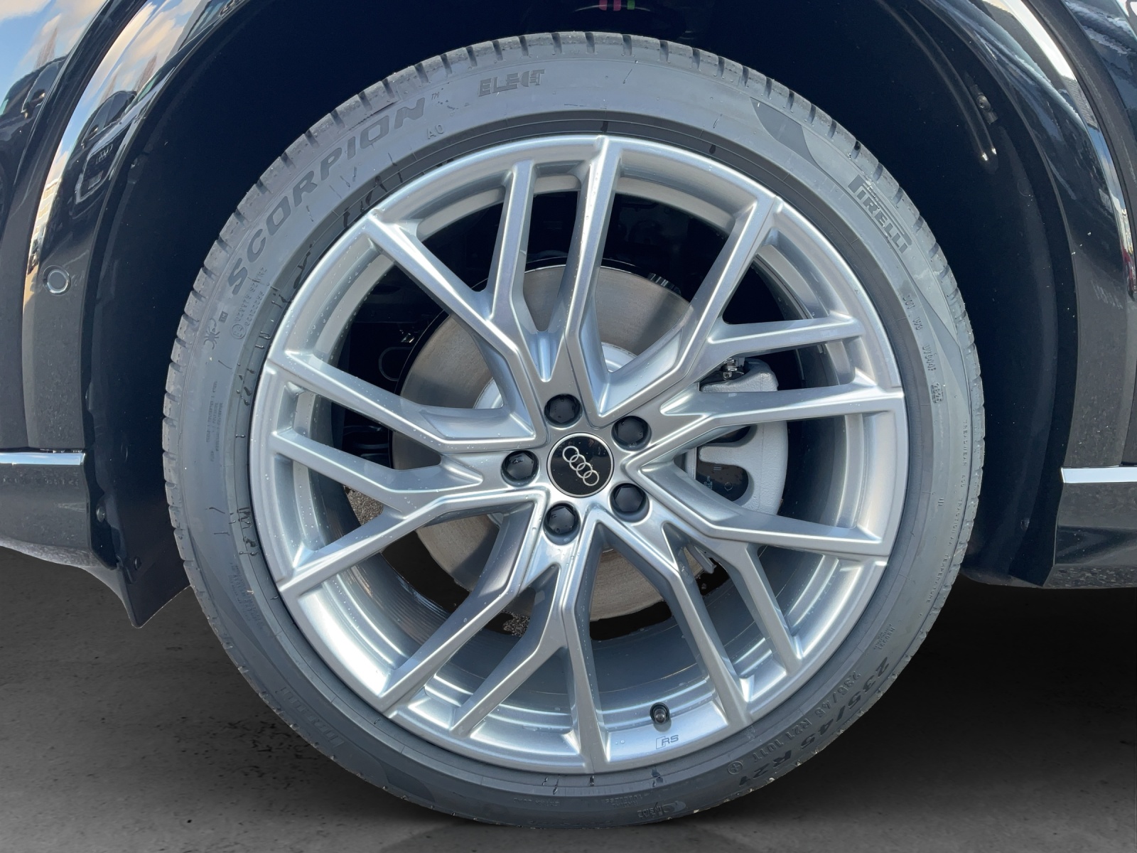 AUDI Q4 e-tron 45 Edition Swiss Ski quattro - 13