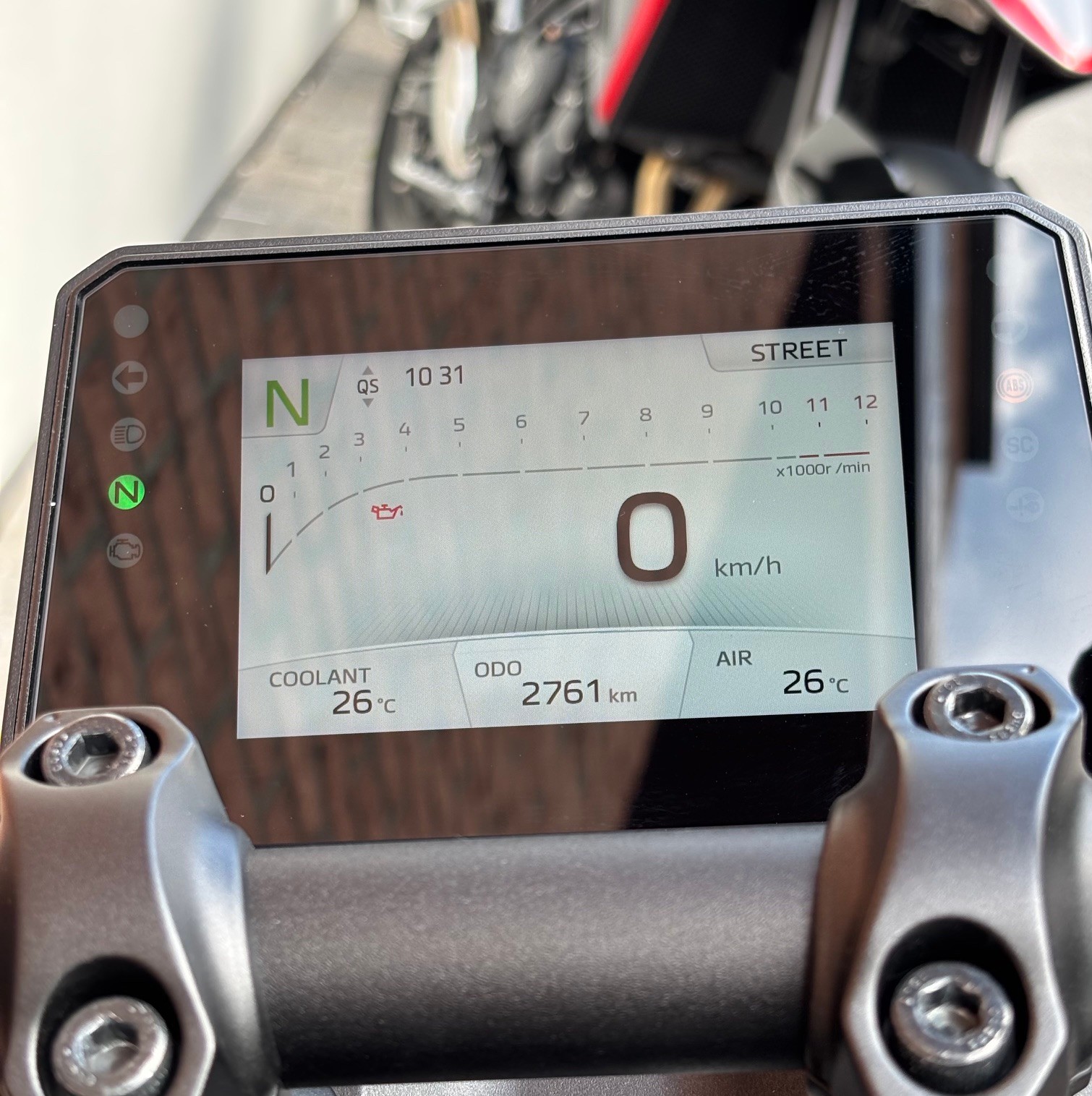 YAMAHA MT-09 SP - 6