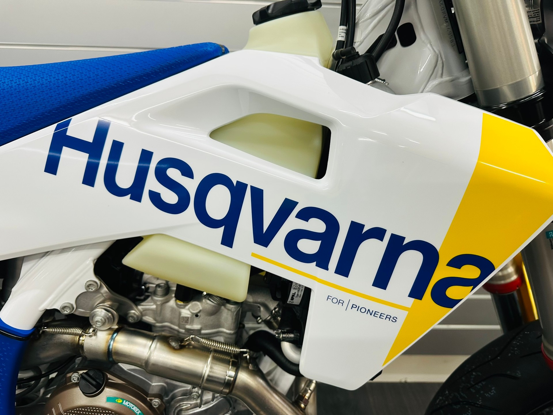 HUSQVARNA FE 450 / SUPERMOTO / MY 2027 - 2