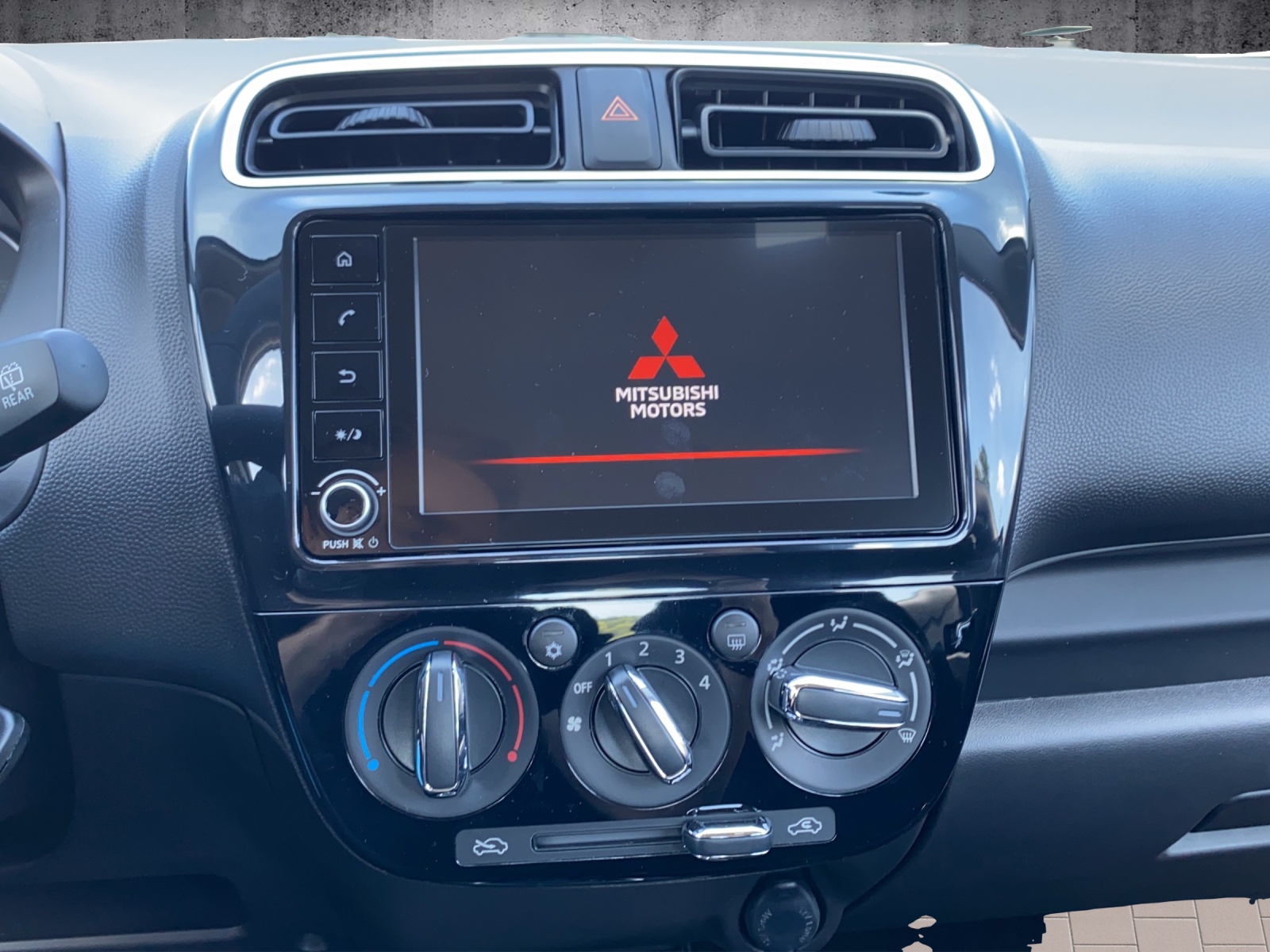 MITSUBISHI Space Star 1.2 MIVEC Inform-12