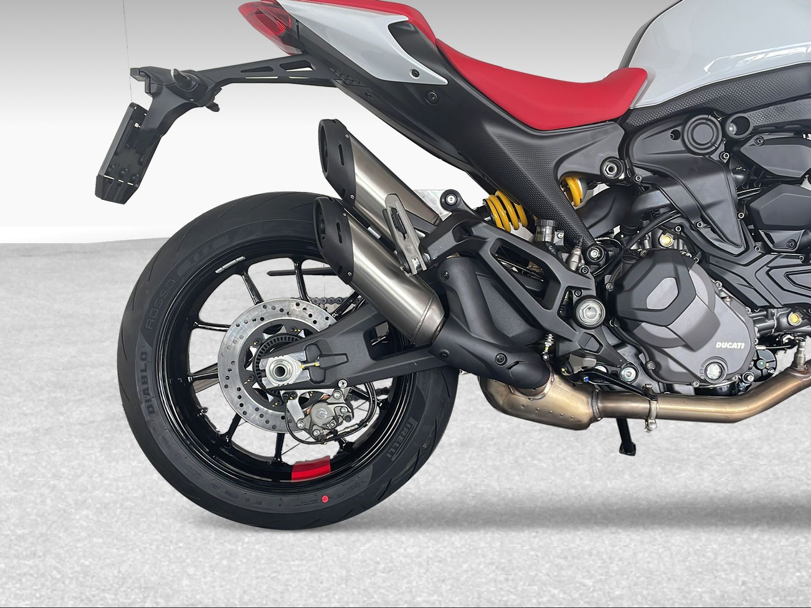 DUCATI 937 Monster + ABS - 10