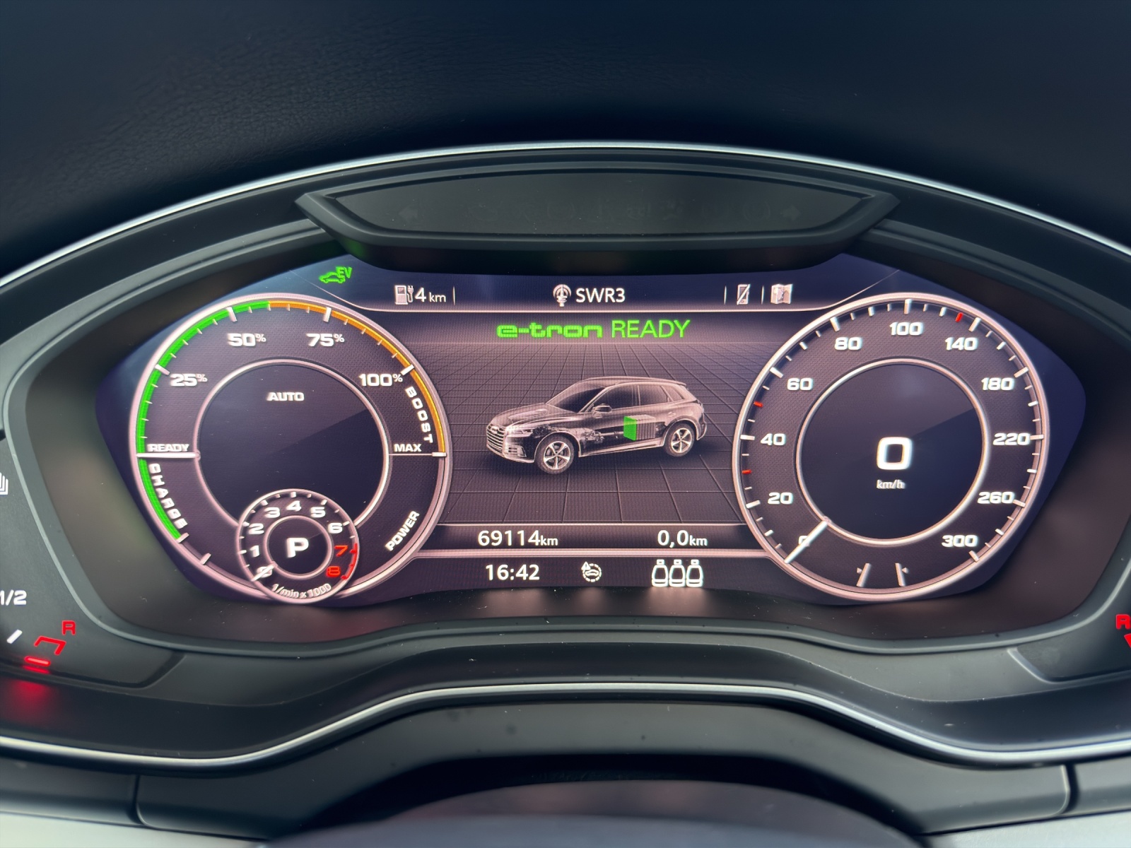AUDI Q5 55 TFSI e sport quattro - 8
