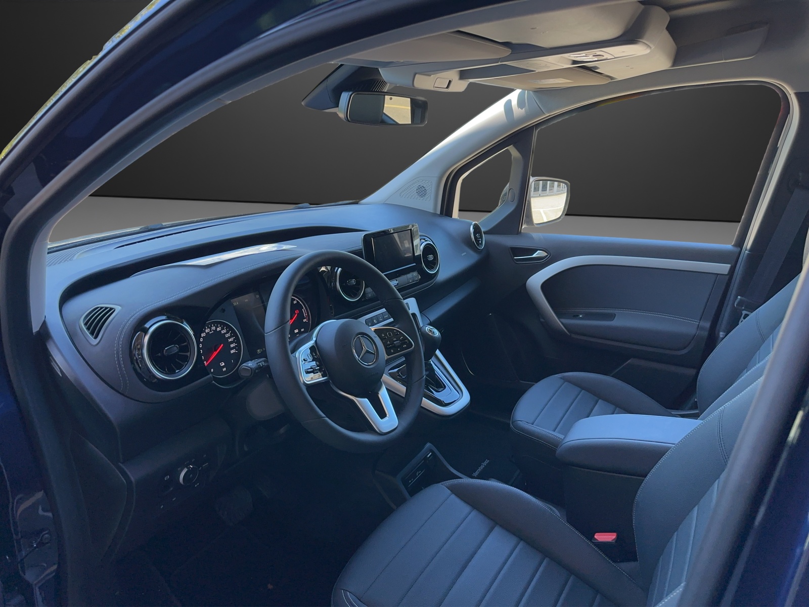 MERCEDES-BENZ EQT 45kWh Premium Plus - 7