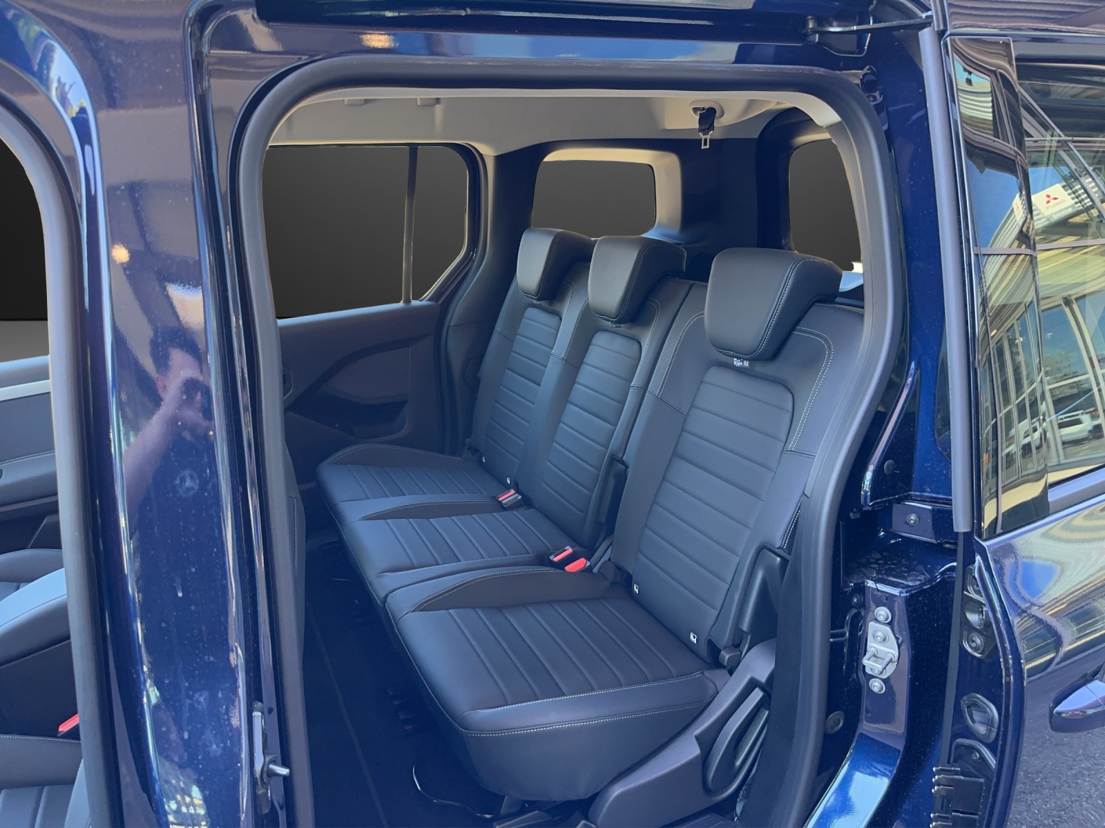 MERCEDES-BENZ EQT 45kWh Premium Plus - 9