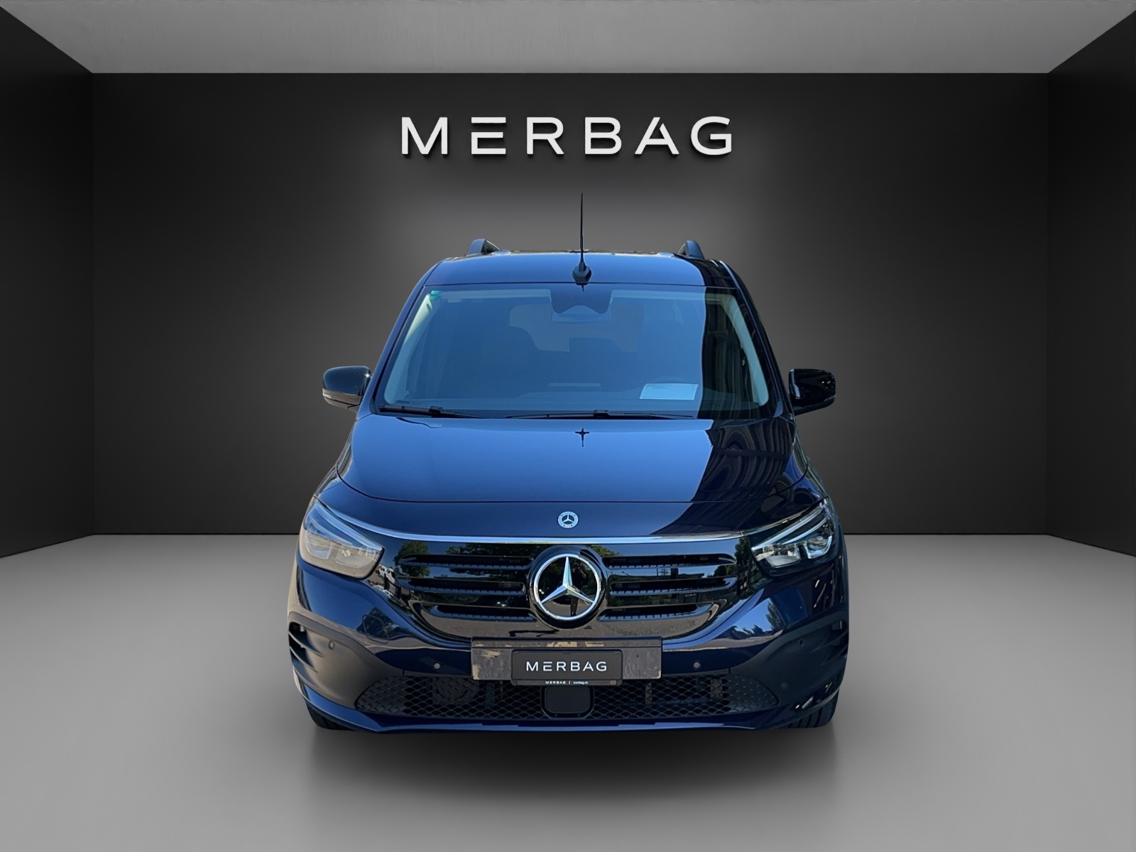 MERCEDES-BENZ EQT 45kWh Premium Plus - 2