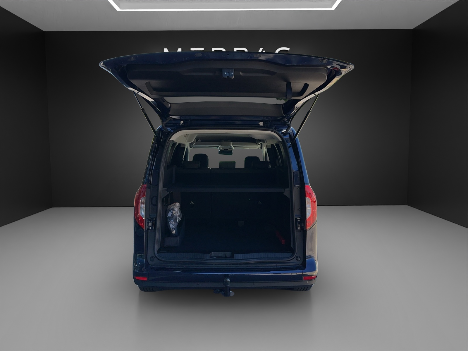 MERCEDES-BENZ EQT 45kWh Premium Plus - 11