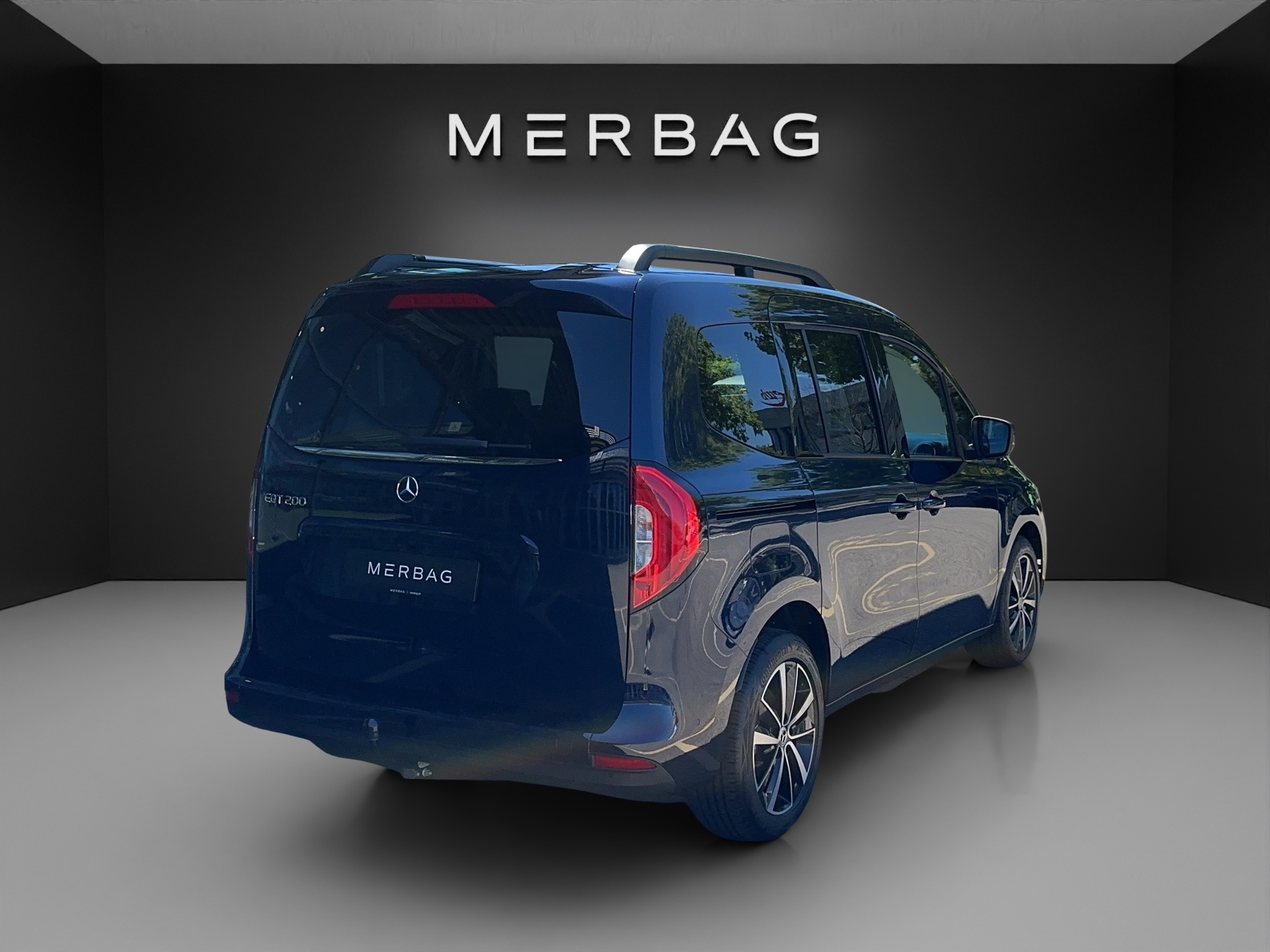 MERCEDES-BENZ EQT 45kWh Premium Plus - 6