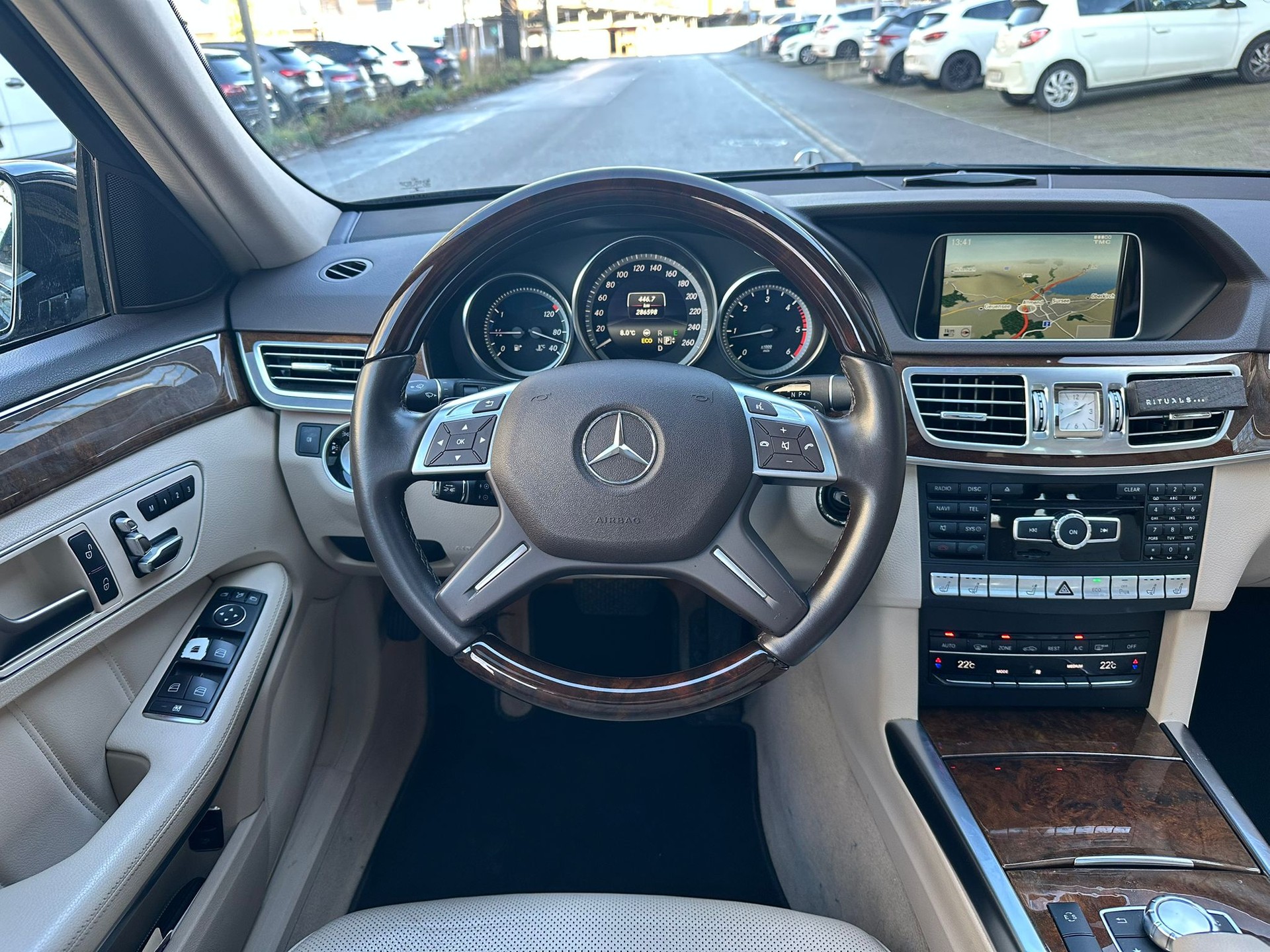 MERCEDES-BENZ E 250 CDI Elégance 4Matic 7G-Tronic - 19