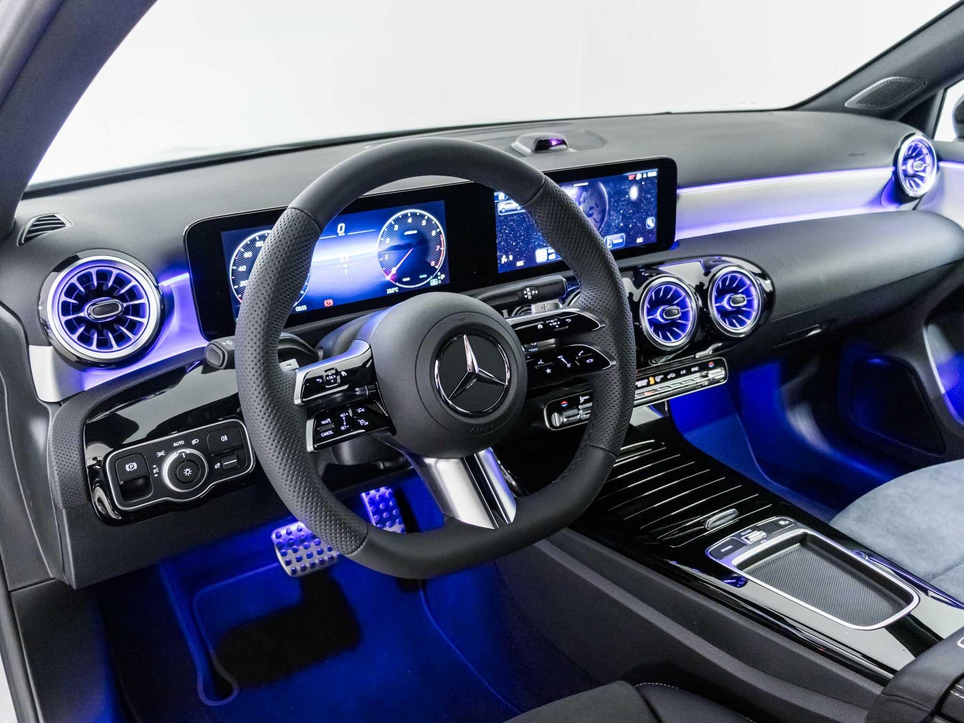 MERCEDES-BENZ A 200 "Night Star" - 9