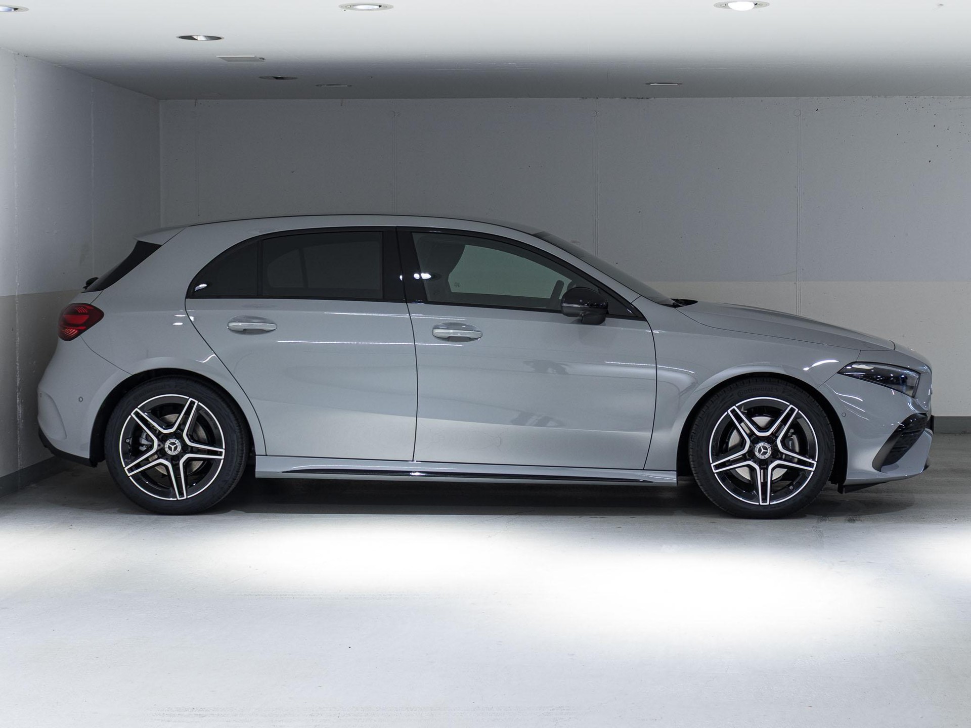 MERCEDES-BENZ A 200 "Night Star" - 2