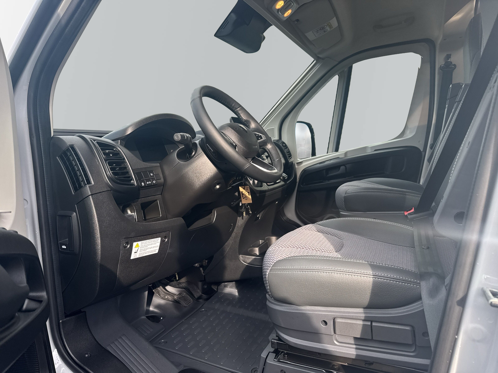 TOURNE MOBIL 6.0 - 180 PS SELECT / Heavy / Automat - 13