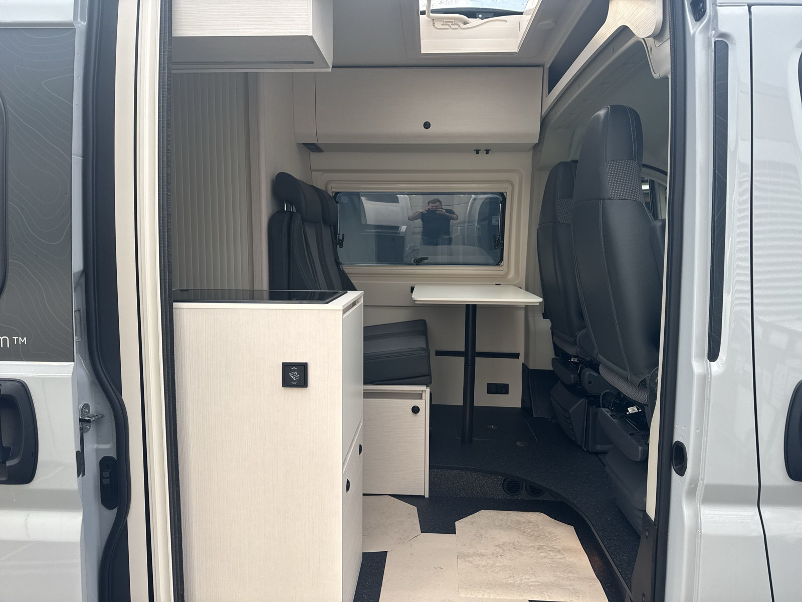 TOURNE MOBIL 6.0 - 180 PS SELECT / Heavy / Automat - 11