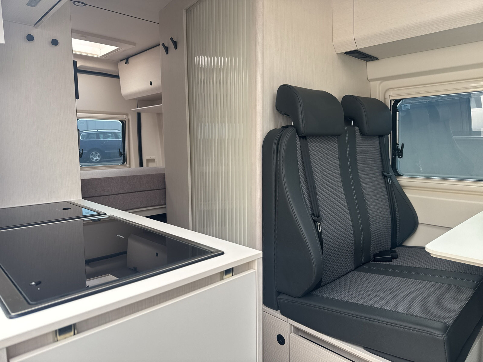 TOURNE MOBIL 6.0 - 180 PS SELECT / Heavy / Automat - 12