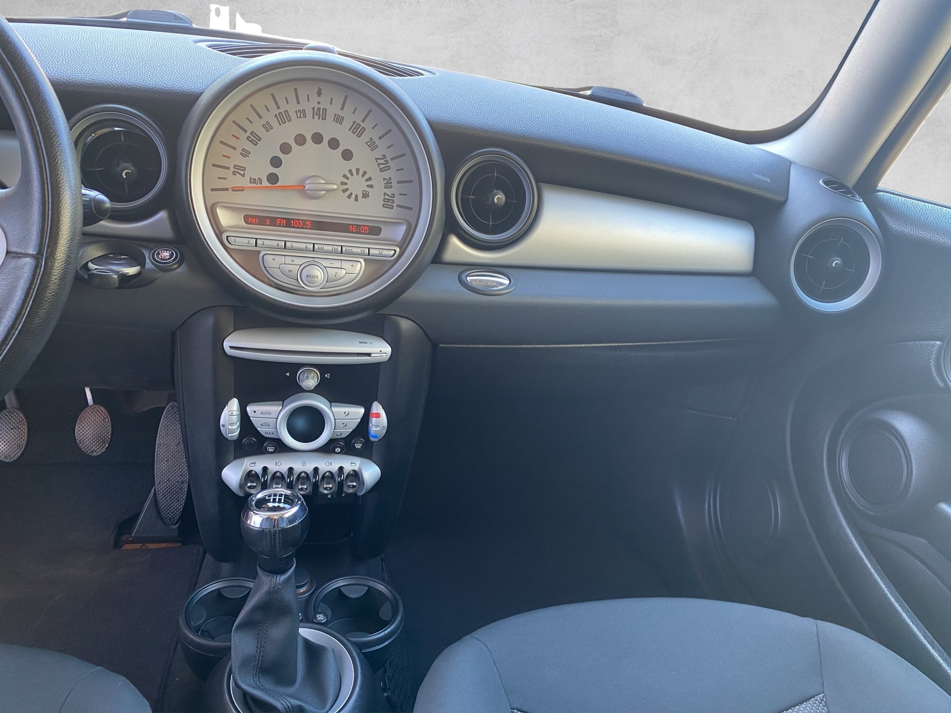 MINI Cooper - 11
