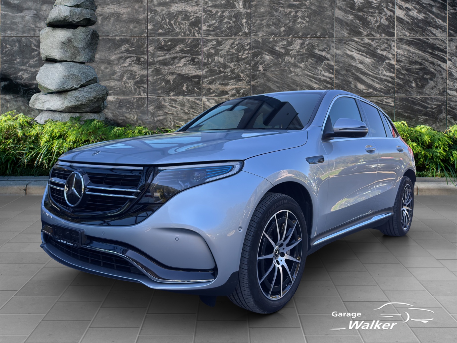 MERCEDES-BENZ EQC 400 AMG Line 4Matic
