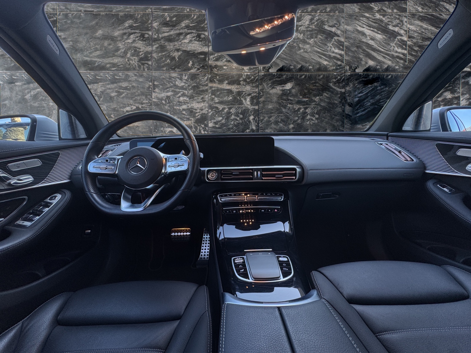 MERCEDES-BENZ EQC 400 AMG Line 4Matic - 11