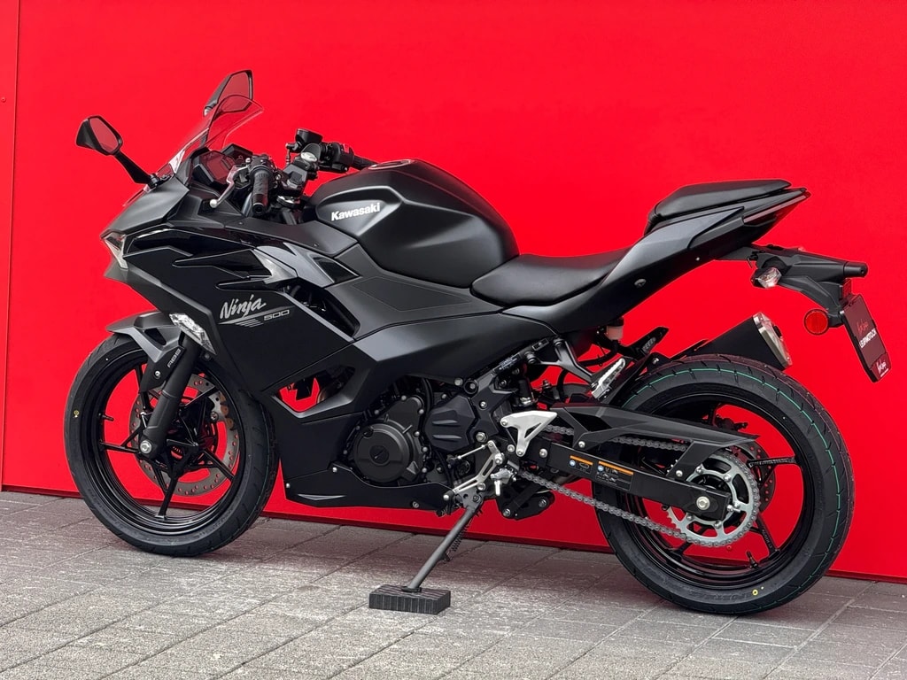 KAWASAKI Ninja 500 - 6
