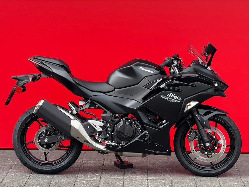 KAWASAKI Ninja 500 - 1
