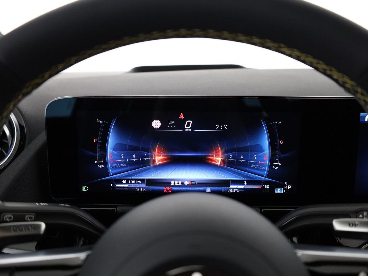 MERCEDES-BENZ GLA AMG 45 S 4Matic+ 8G-DCT - 13