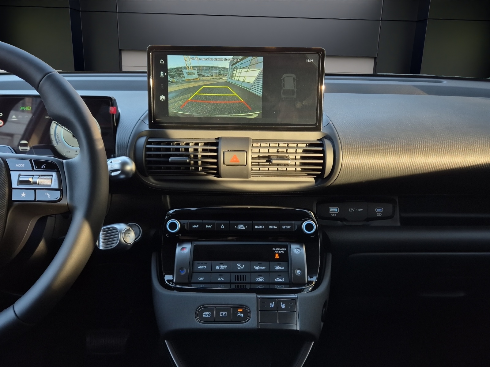 HYUNDAI Inster 49kWh Amplia - 10