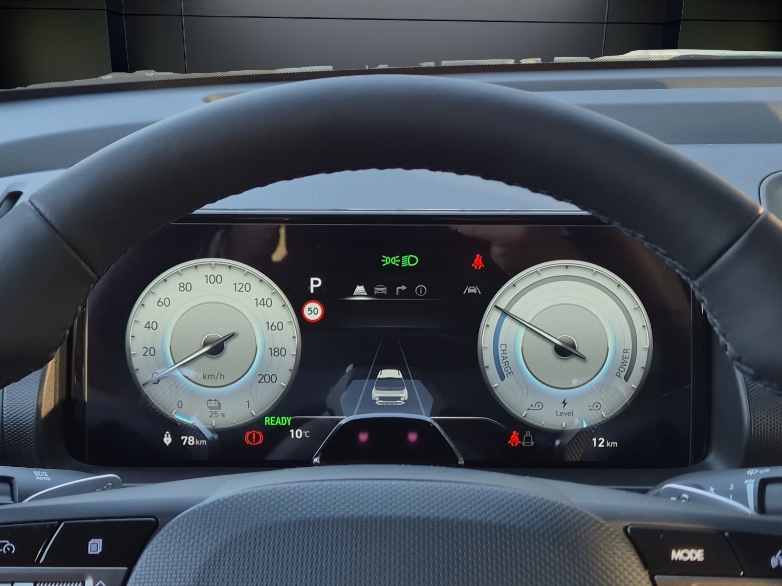 HYUNDAI Inster 49kWh Amplia - 8