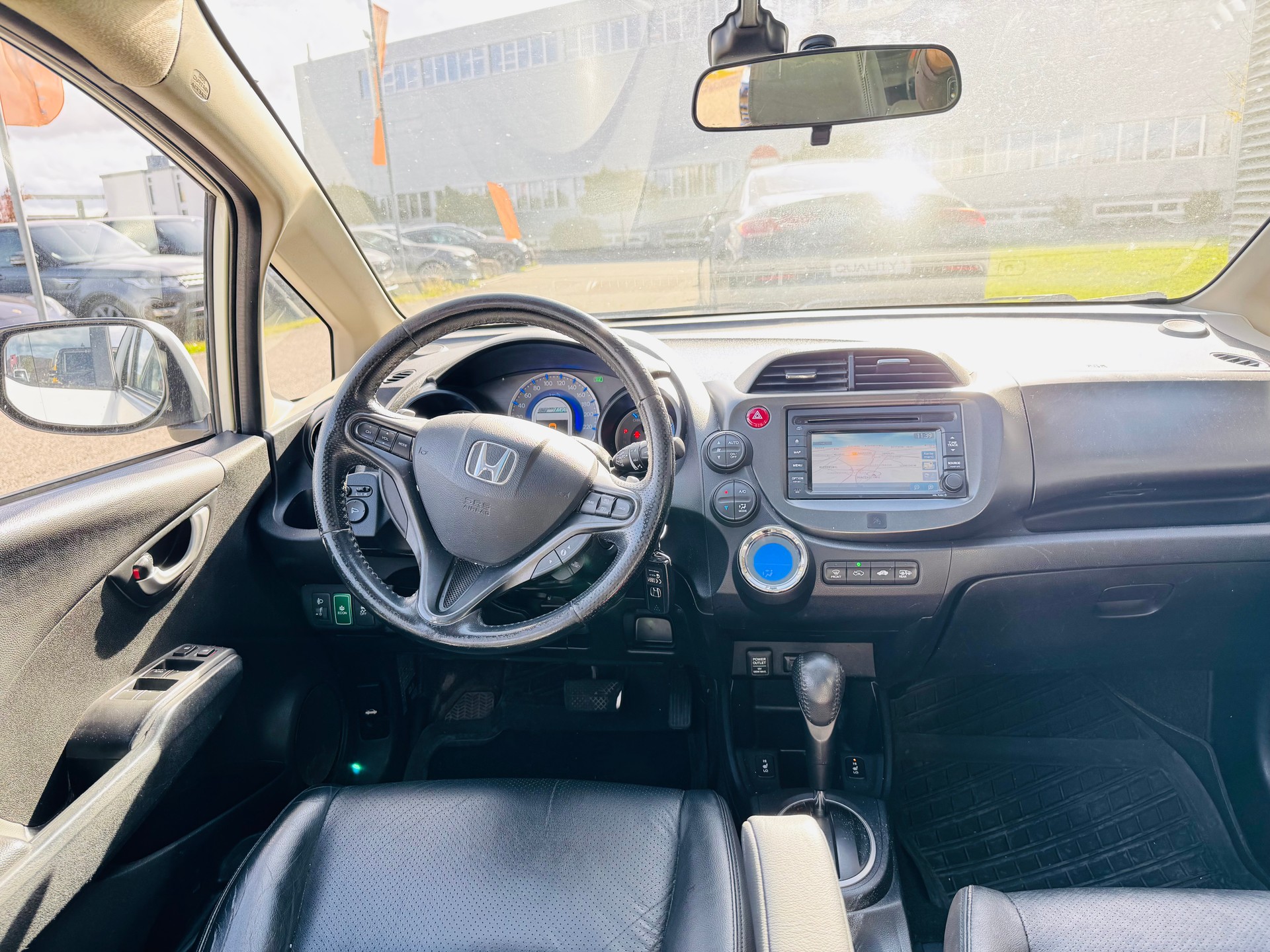 HONDA Jazz 1.3i Hybrid Exclusive CVT - 11