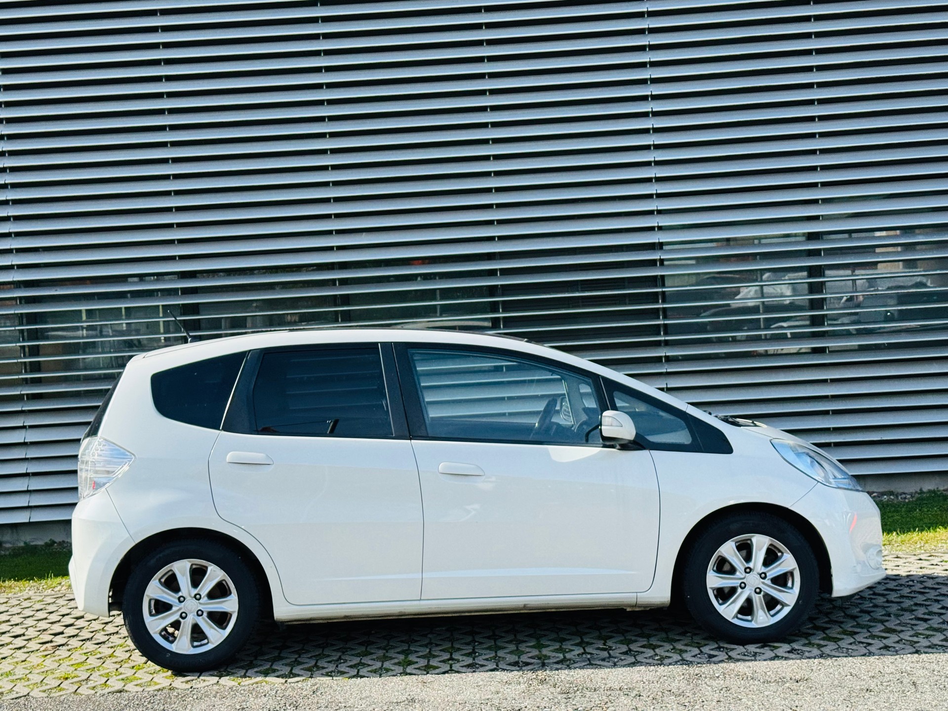 HONDA Jazz 1.3i Hybrid Exclusive CVT - 6