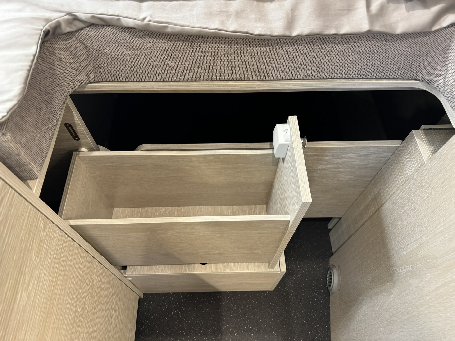 TOURNE MOBIL 6.4 - 180 PS Cruise / Heavy / Automat - 11