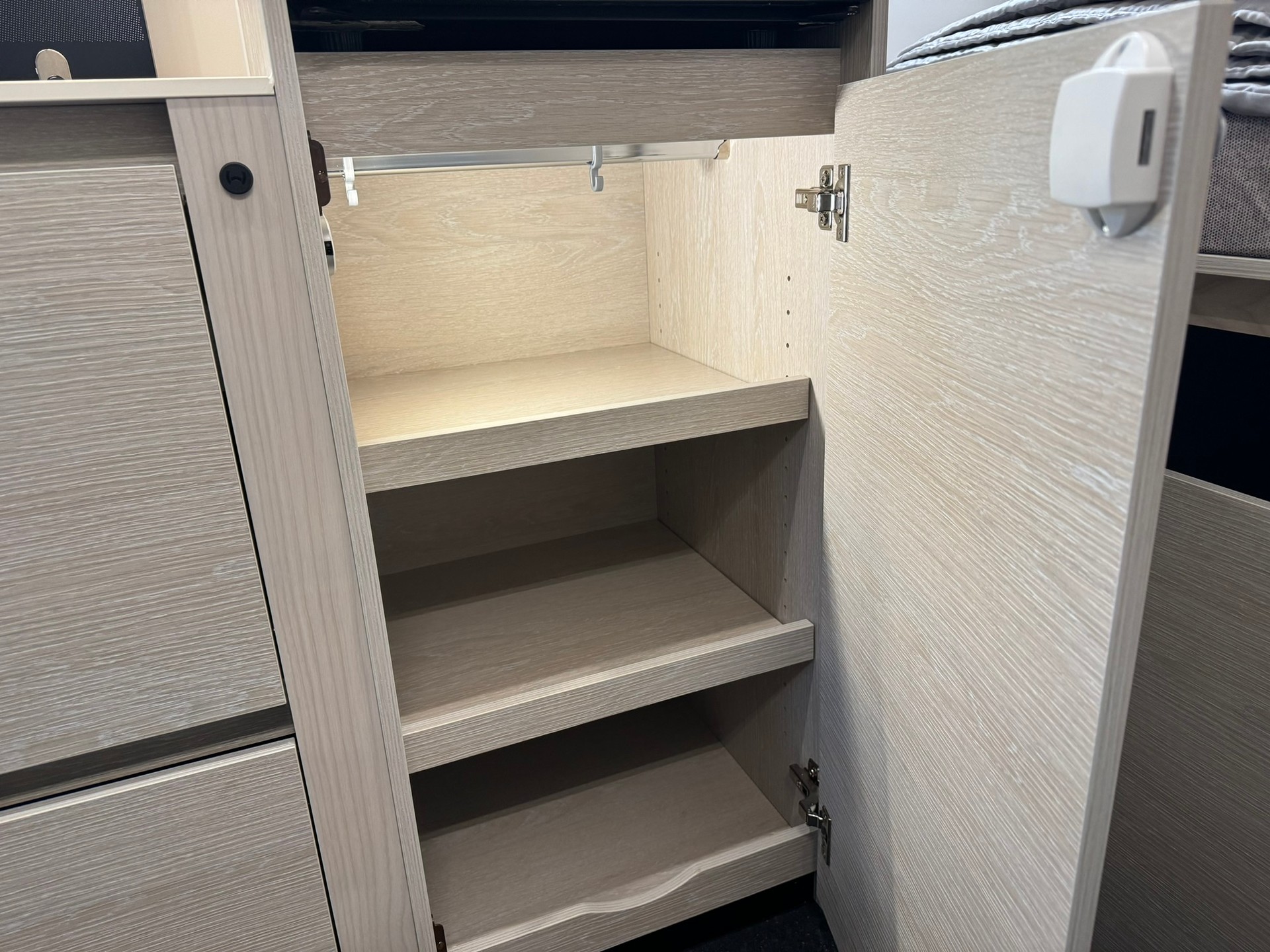 TOURNE MOBIL 6.4 - 180 PS Cruise / Heavy / Automat - 12