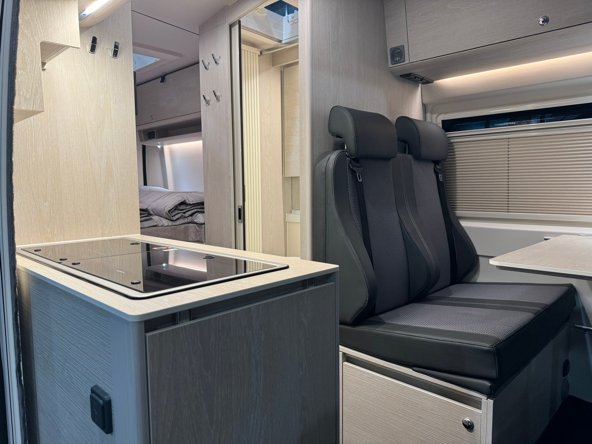 TOURNE MOBIL 6.4 - 180 PS Cruise / Heavy / Automat - 15