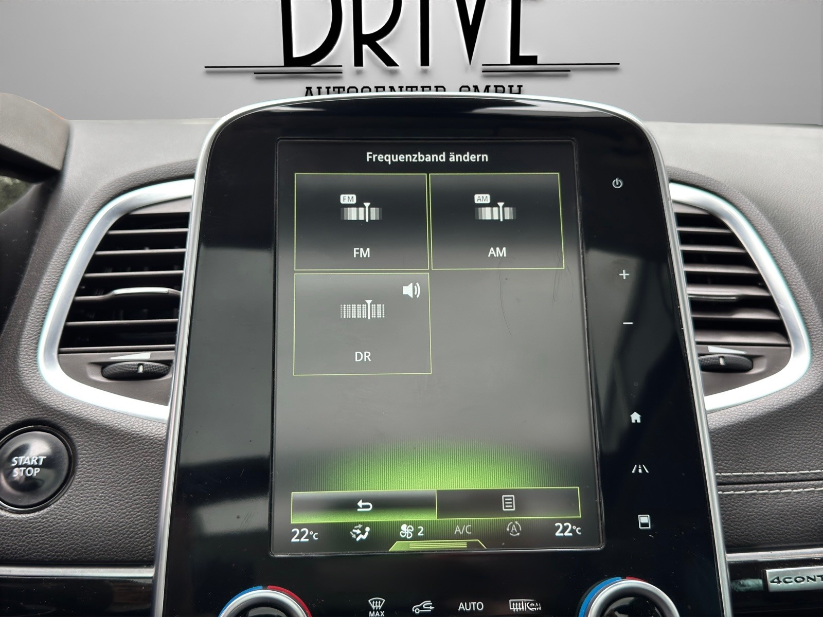 RENAULT Espace 1.6 dCi Initiale Paris EDC - 16