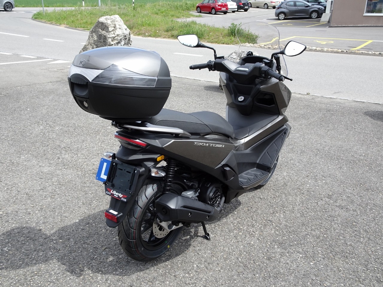KYMCO Sky Town 125 Topcase - 5