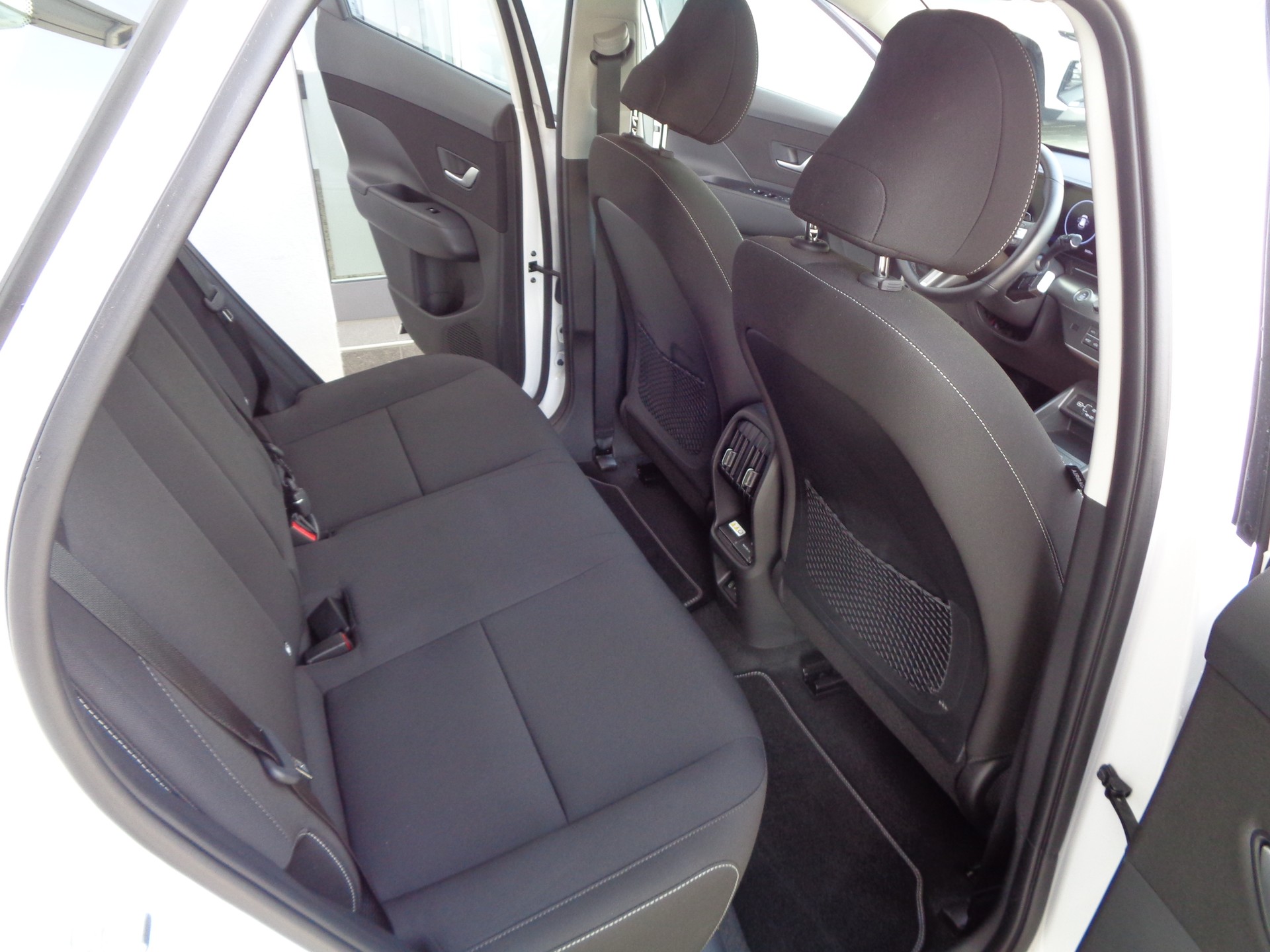 HYUNDAI Kona EV 65.4 kWh Origo - 12