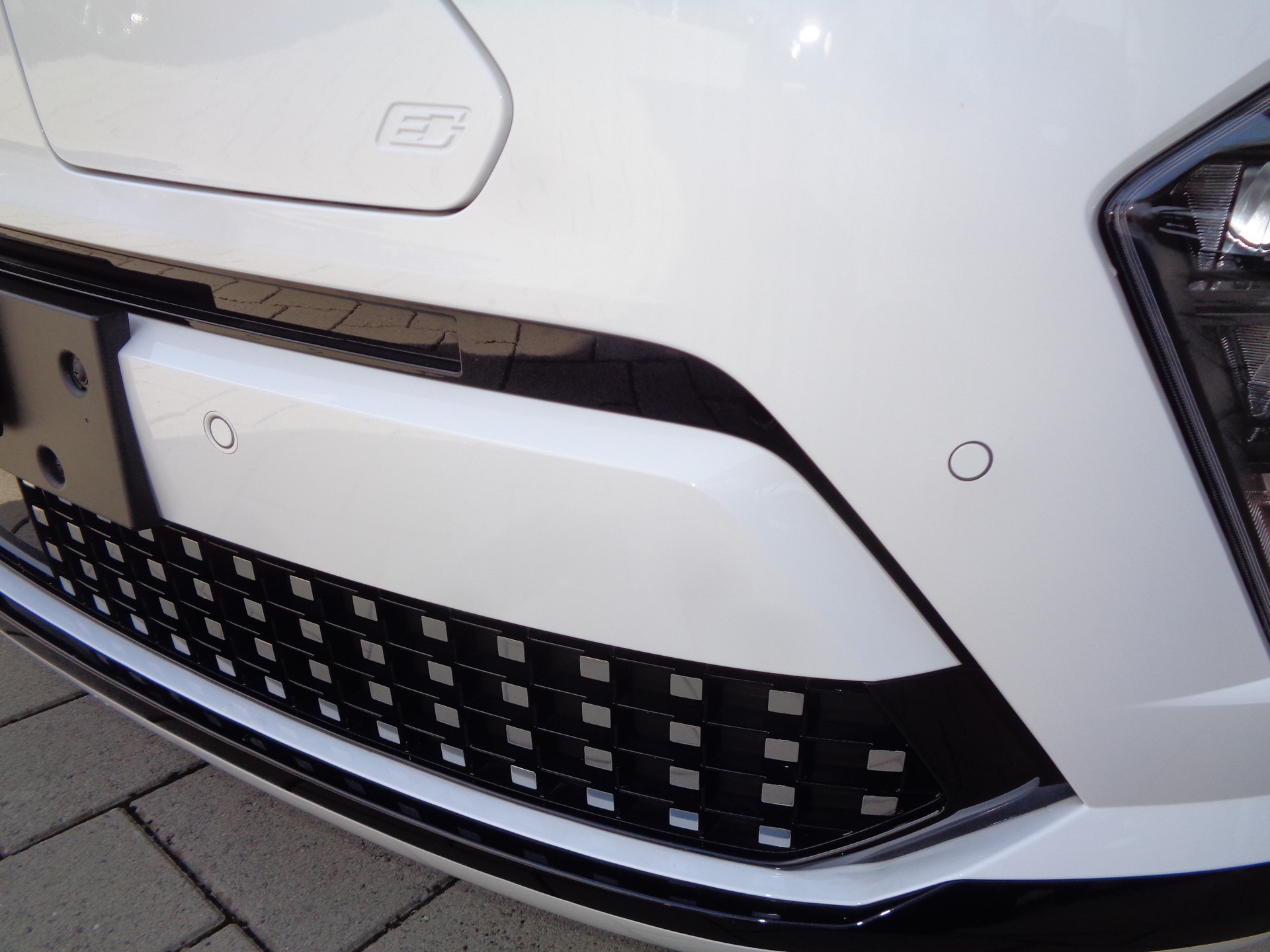 HYUNDAI Kona EV 65.4 kWh Origo - 23