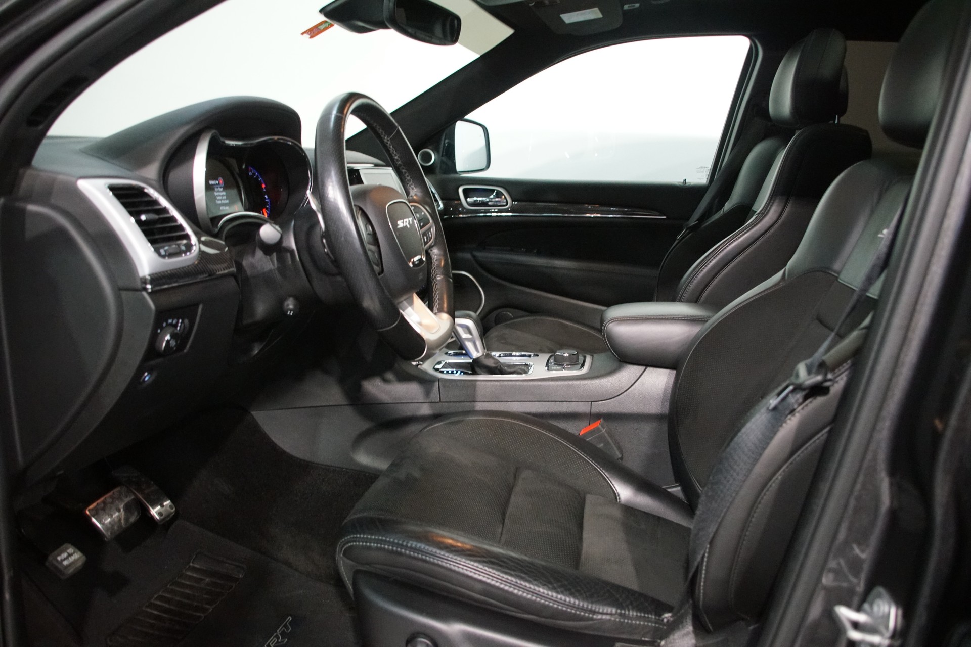 JEEP Grand Cherokee 6.4 V8 HEMI SRT8 Automatic - 14