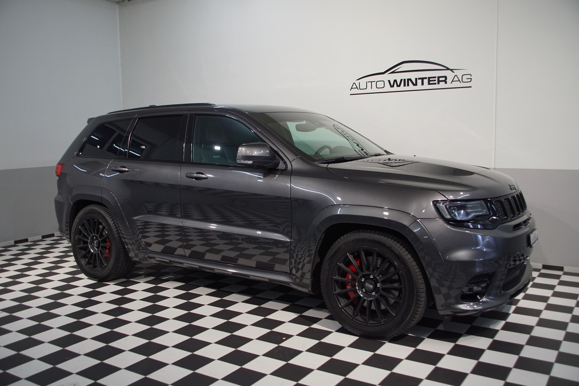 JEEP Grand Cherokee 6.4 V8 HEMI SRT8 Automatic - 2