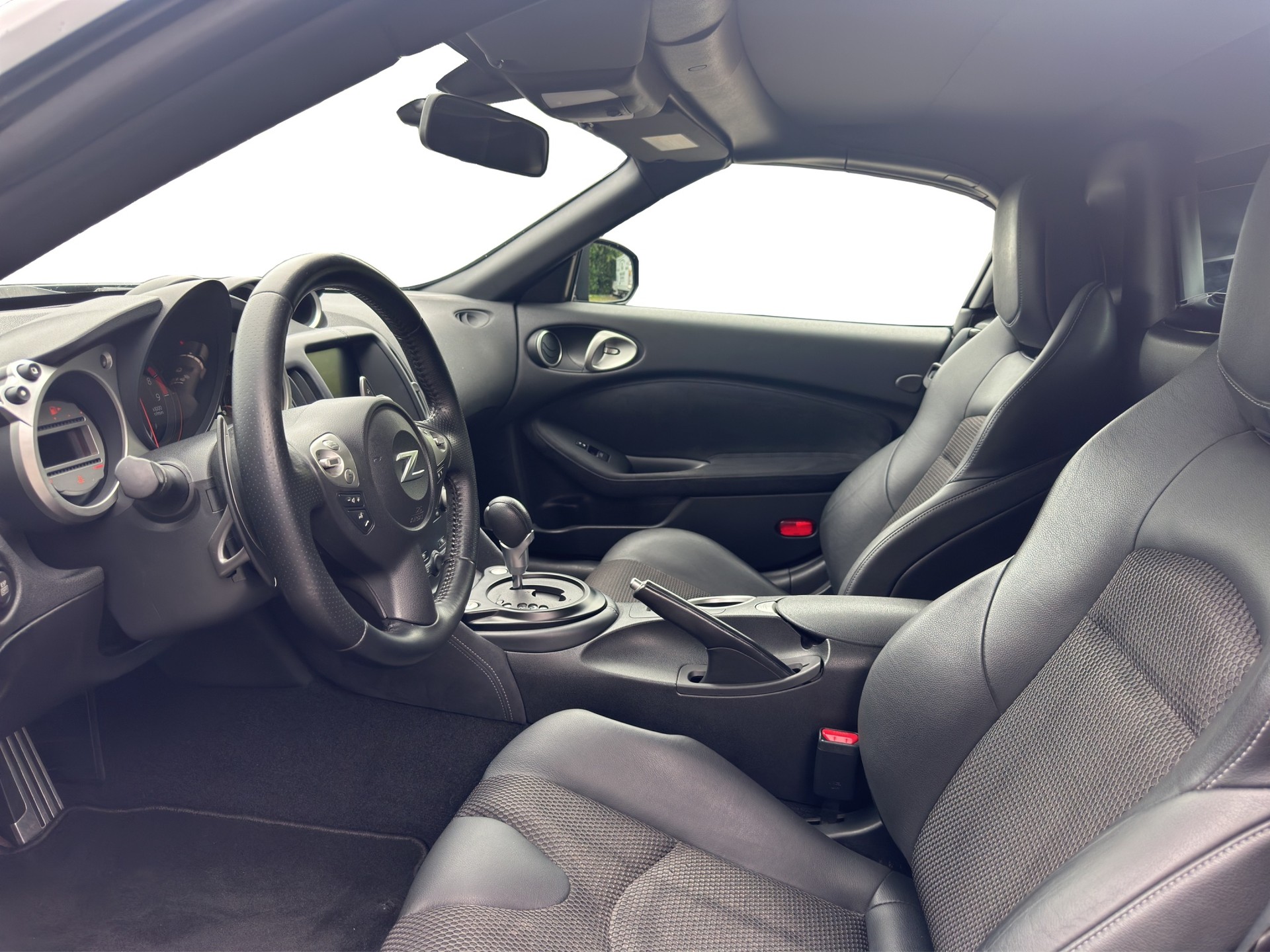 NISSAN 370 Z Roadster Pack Automatic - 10