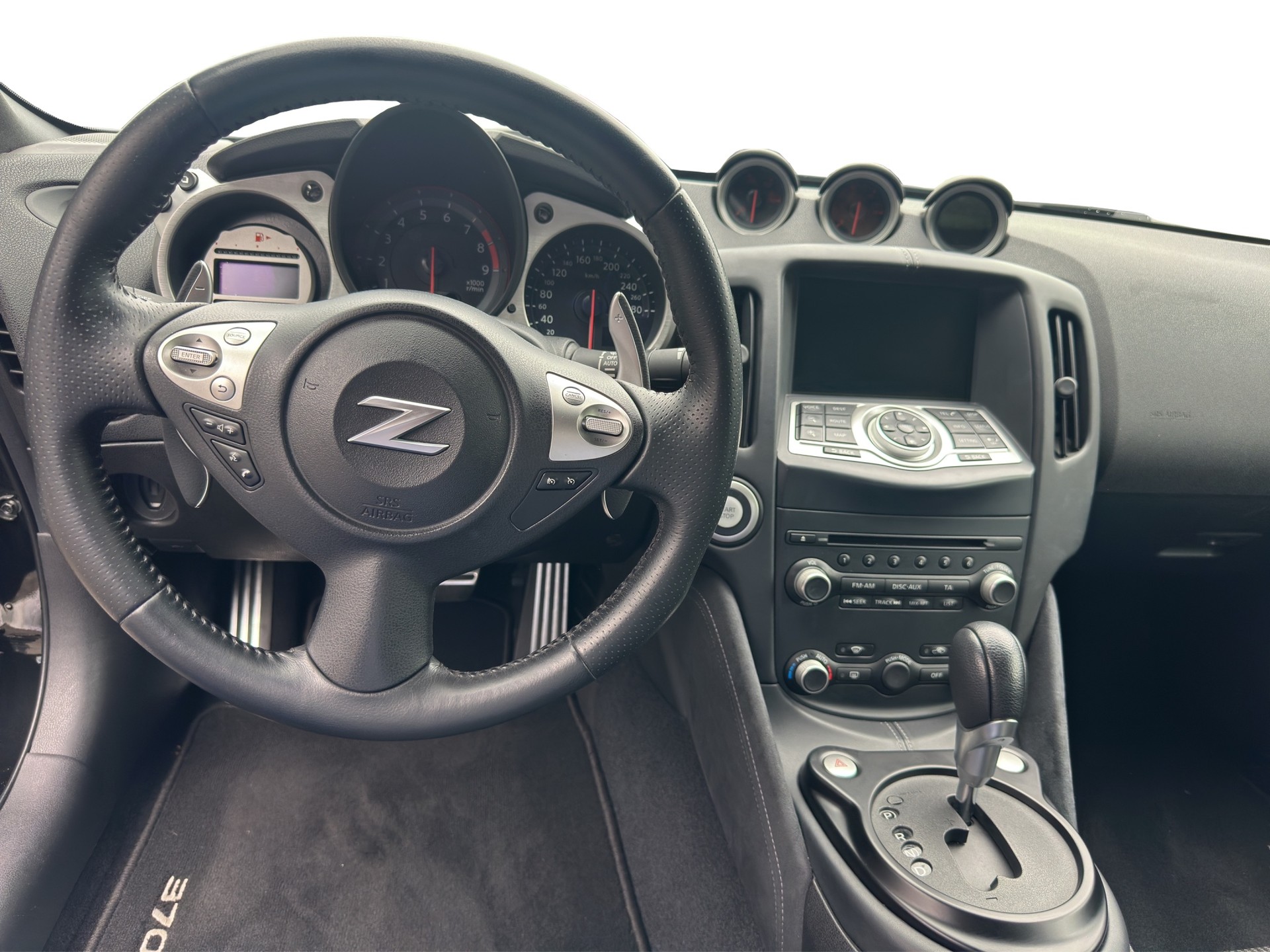 NISSAN 370 Z Roadster Pack Automatic - 12