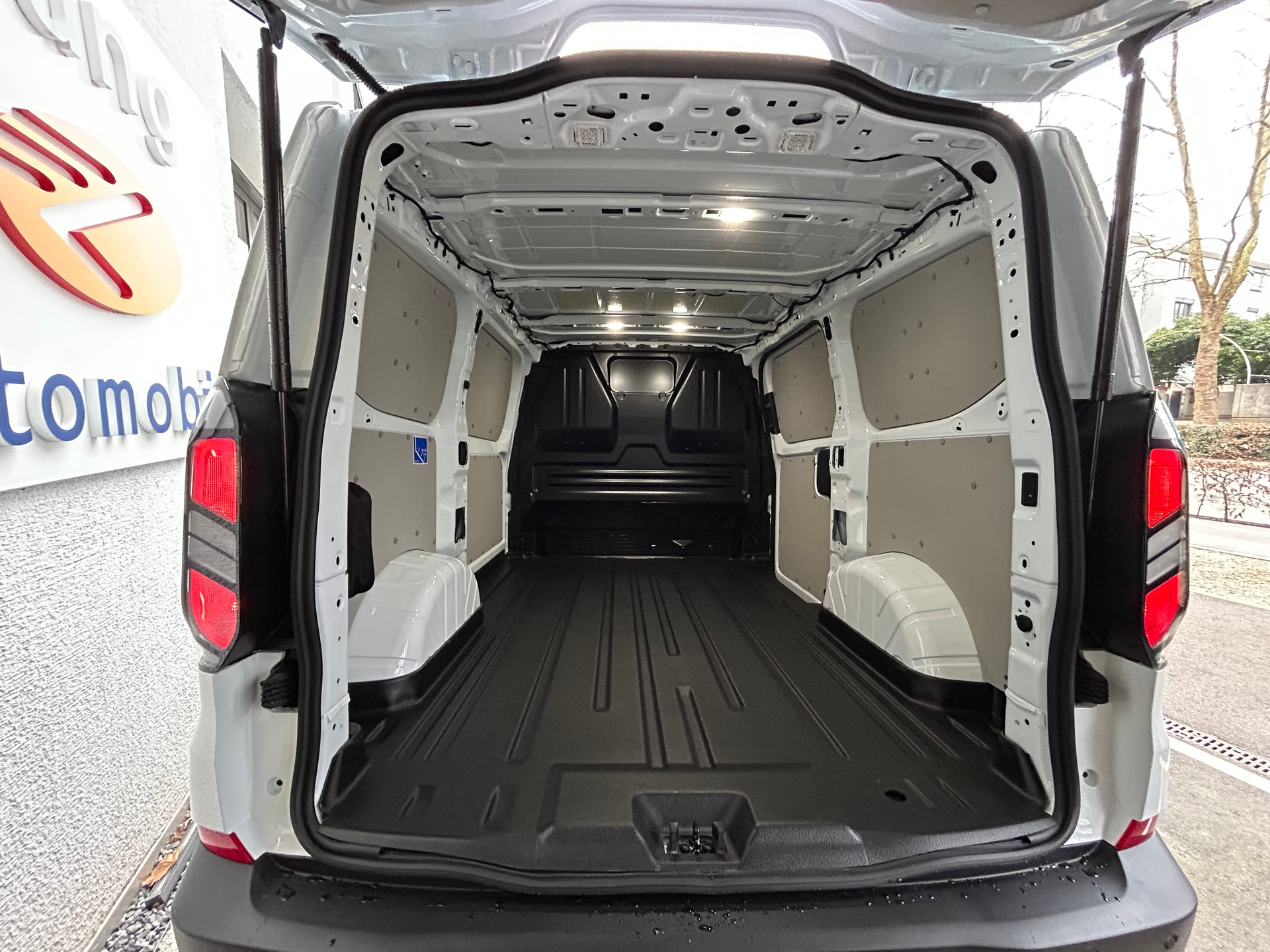 FORD Transit Custom Van 280 L1H1 Trend - 12