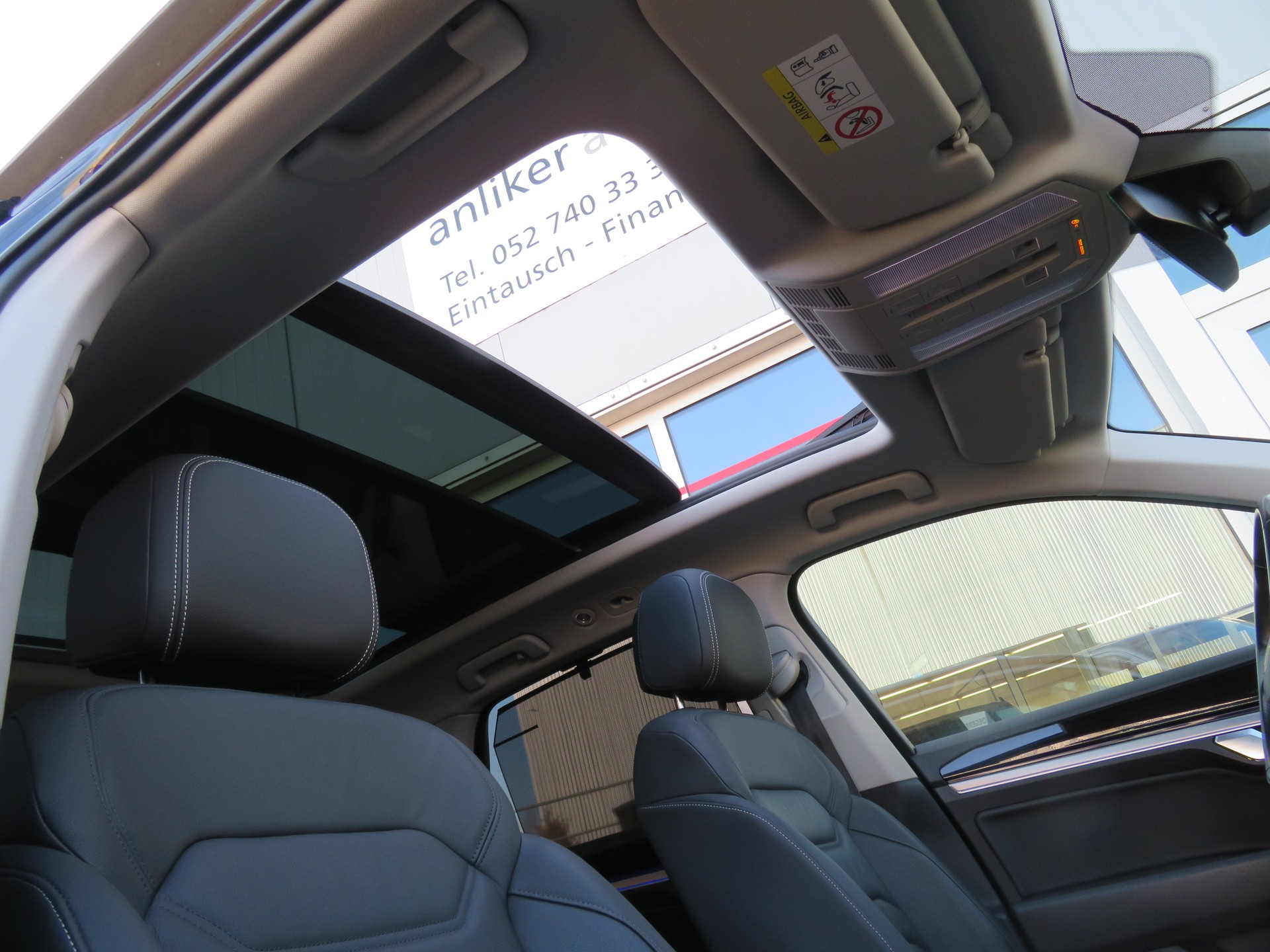 VW Touareg 3.0 TSI eHybrid Elegance Tiptronic - 16