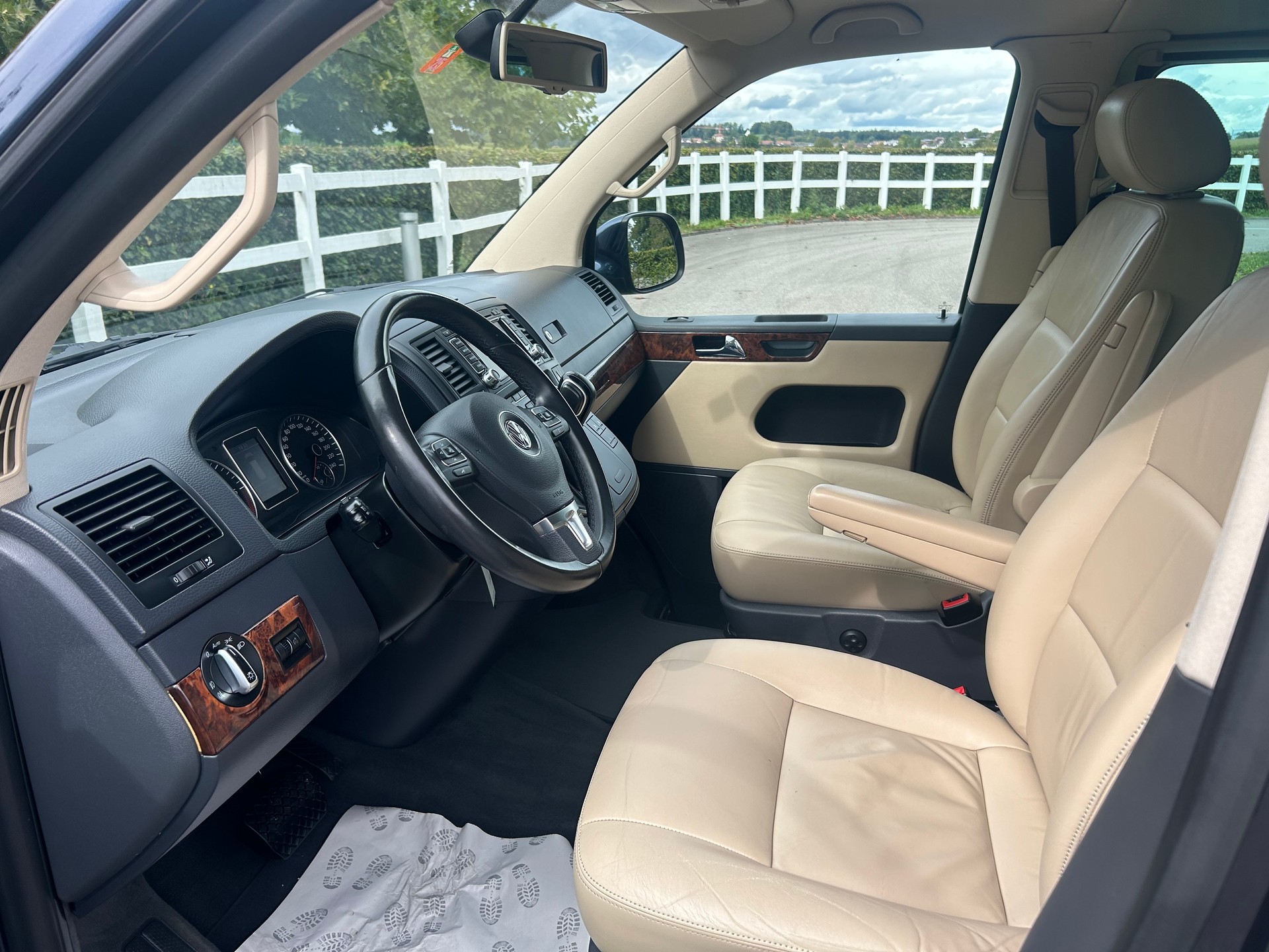 VW T5 Multivan 2.0 Bi-TDI CR Highline 4Motion DSG - 9