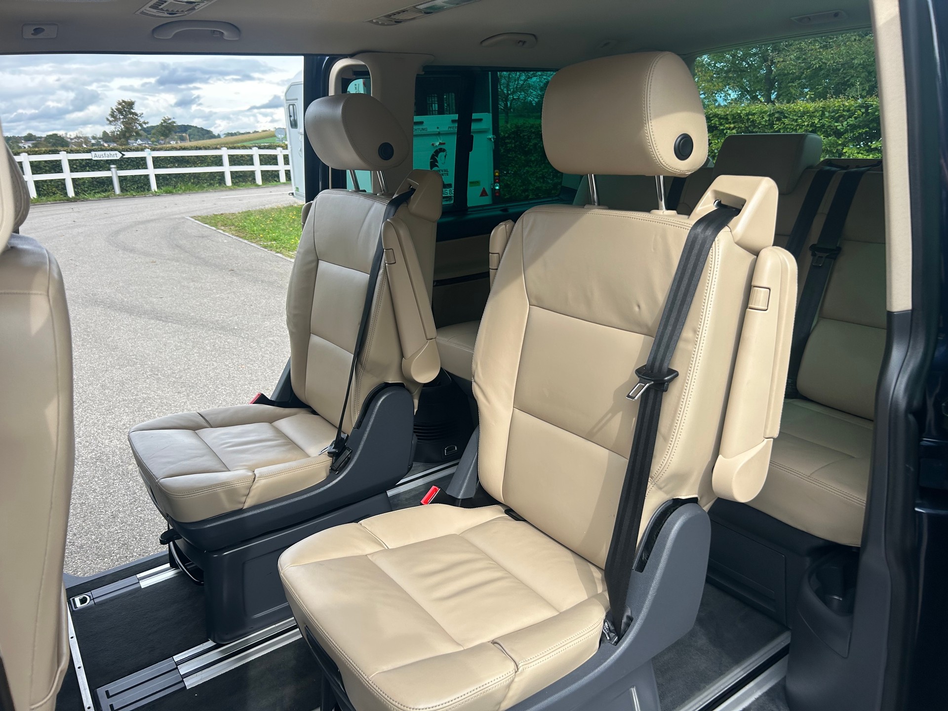 VW T5 Multivan 2.0 Bi-TDI CR Highline 4Motion DSG - 11