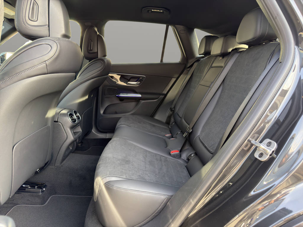 MERCEDES-BENZ GLC 220 d AMG Line 4matic - 12