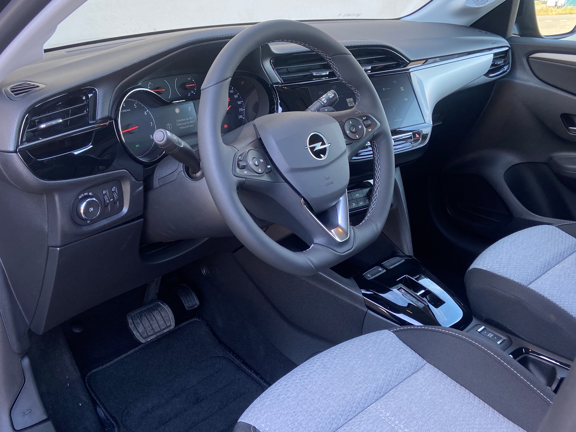 OPEL Corsa 1.2 Edition Automat - 4