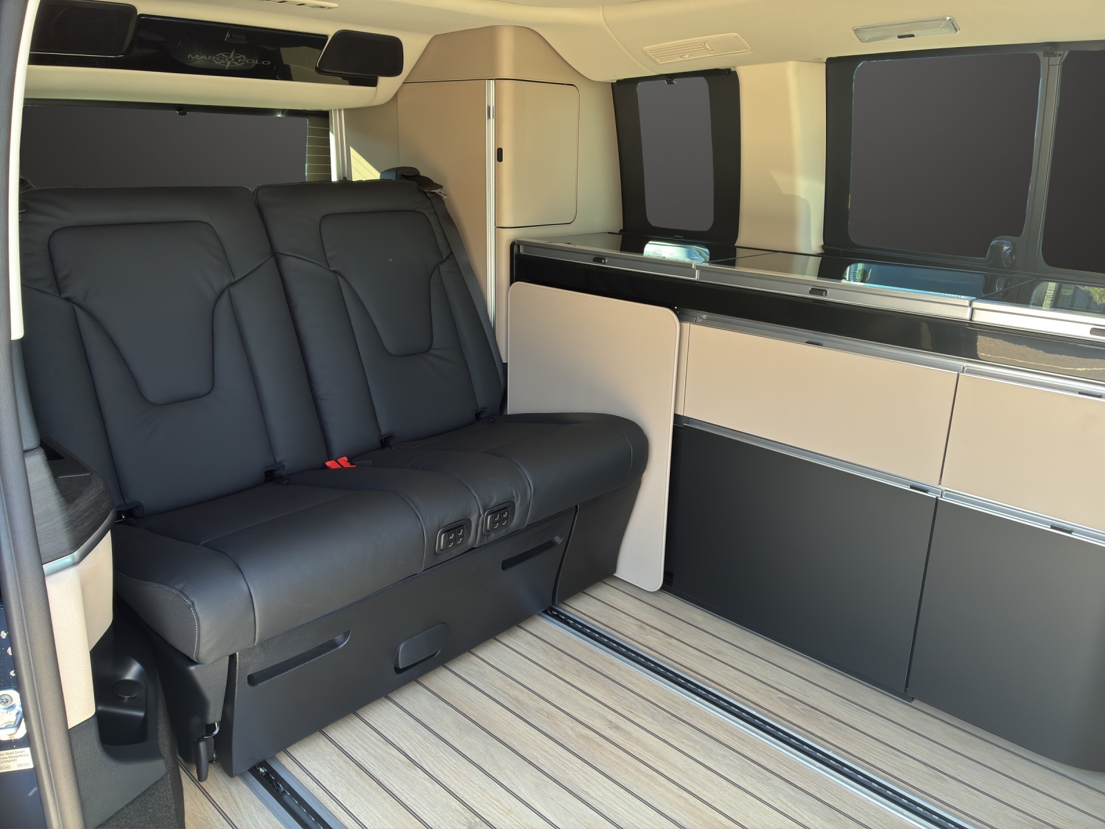 MERCEDES-BENZ Marco Polo 300 d 4M Automat - 11