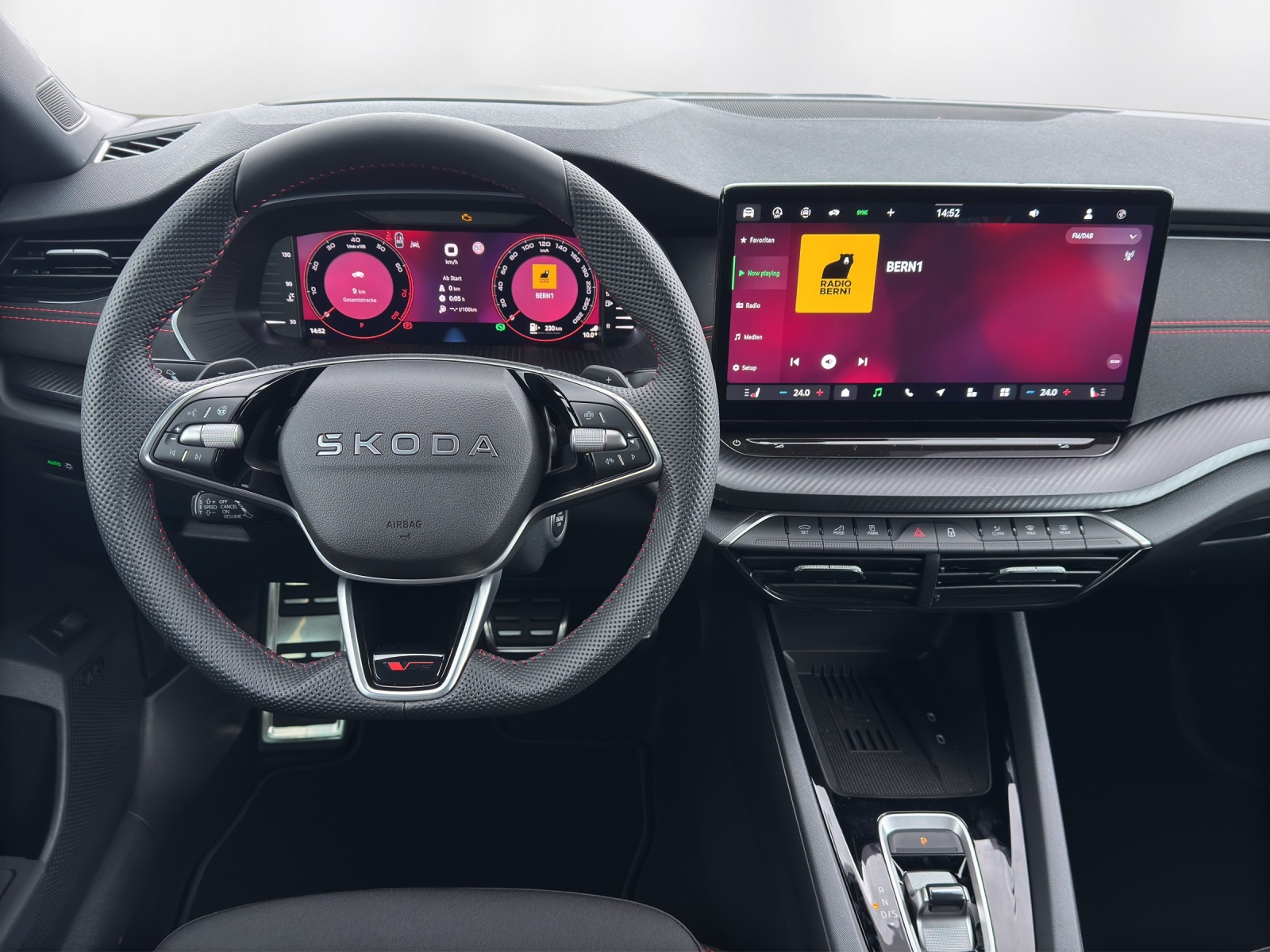 SKODA Octavia Combi 2.0 TSI DSG RS - 7