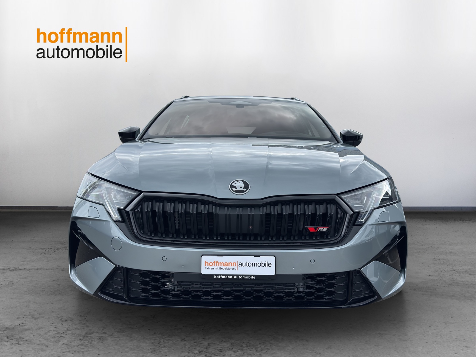 SKODA Octavia Combi 2.0 TSI DSG RS - 2