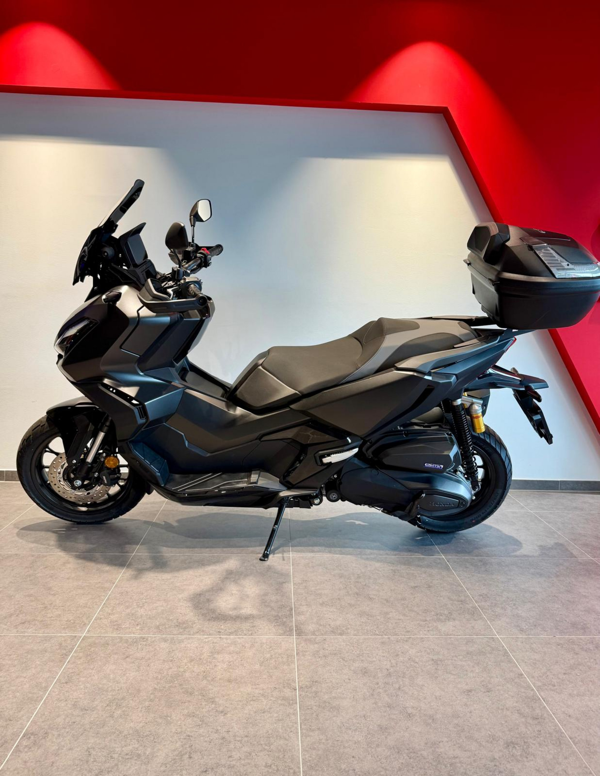 HONDA ADV 350 - 3